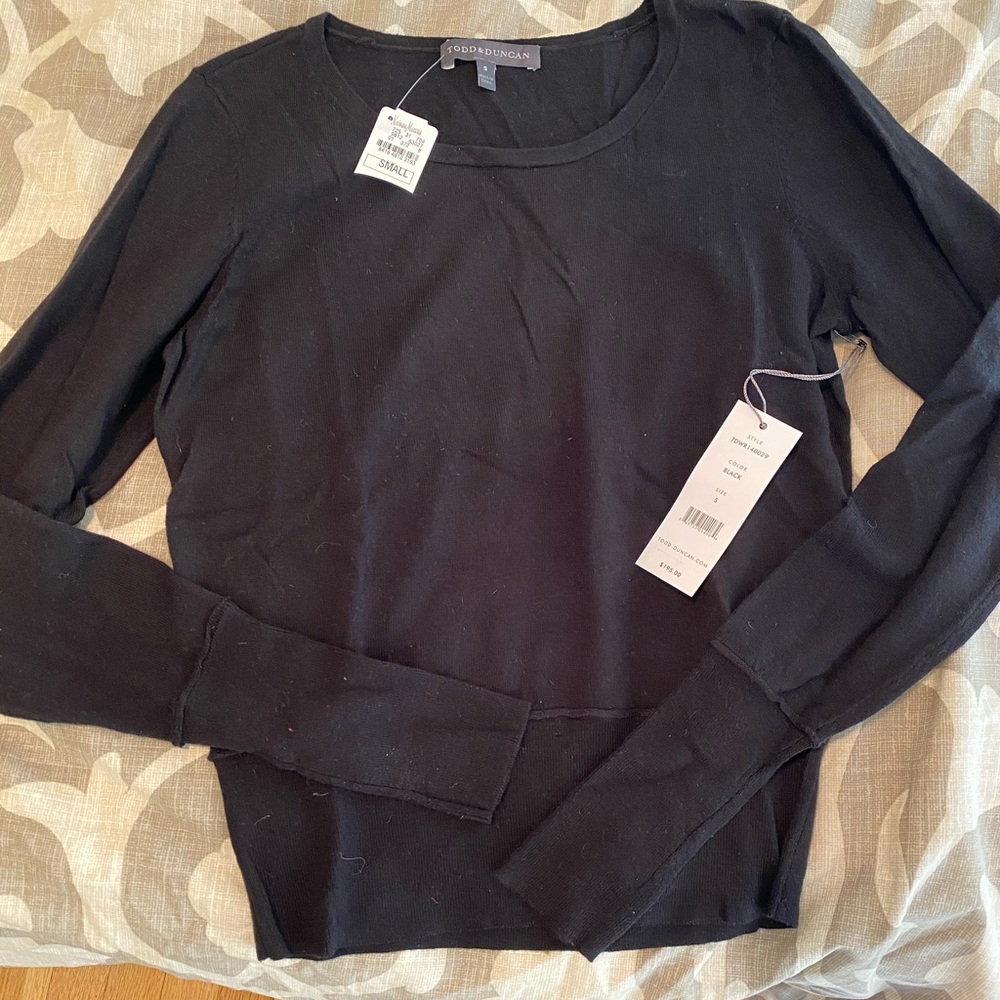 NWT Todd & Duncan black sweater